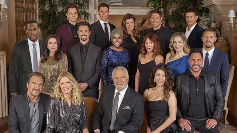 Die Beautiful Cast Members List .
